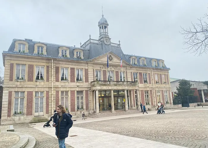 Appt 50M2 /3P Refait A Neuf Proche Du Metro 8
