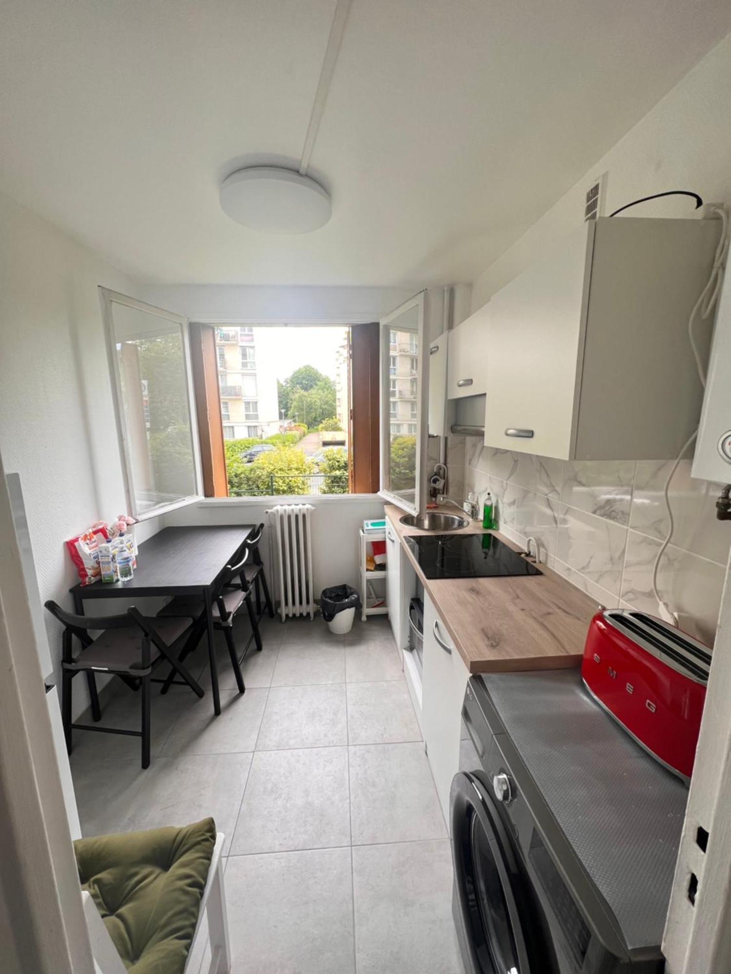 Appt 50m2 /3p Refait A Neuf Proche Du Metro 8 Apartment *
